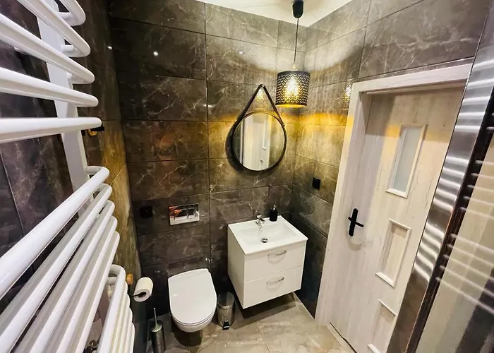 Baltyckie Проживання в сім'ї *